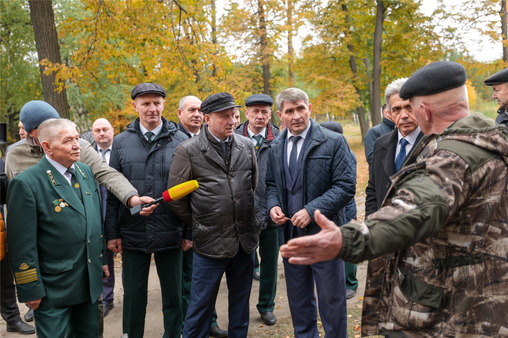 Олег Николаев объяснил, почему его часто видят на людях без маски - Новости Олег Николаев объяснил, почему его часто видят на людях без маски - Новости