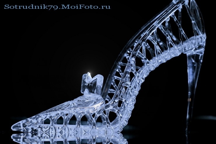 хрустальная туфелька. хрустальные туфли золушки. хрустальные туфли золушки. золушка 2015 хрустальная туфелька. хрустальная туфелька.
